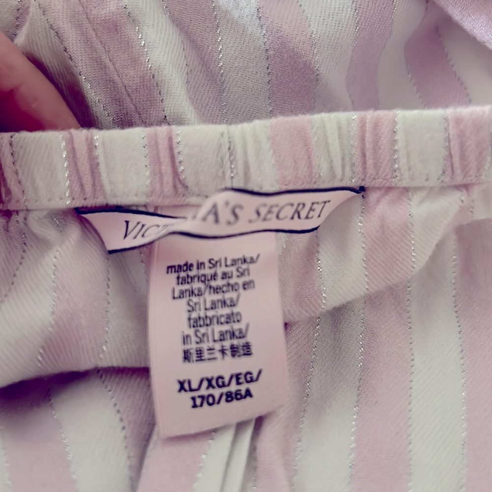 Victorias Secret XL Pajama Lounge Pants Pink & White Striped w/ Silver Thread - Picture 5 of 8
